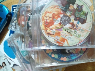 ���T�h���}CD